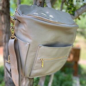 Fawn Design Gray Baby Bag with Sleek Backpack Style